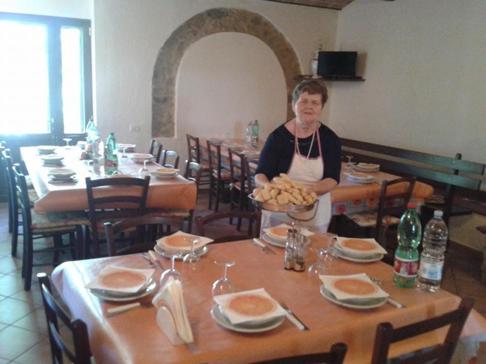 Agriturismo Santa Chiara Pomarance Exteriör bild